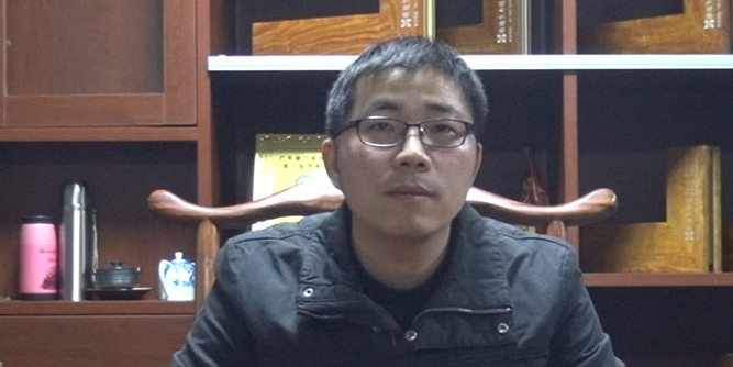 坚持走中高端产品路线