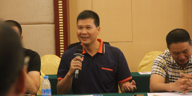 浙江企业与东升青企、东升门业分会企业发展经验交流会在中山举行