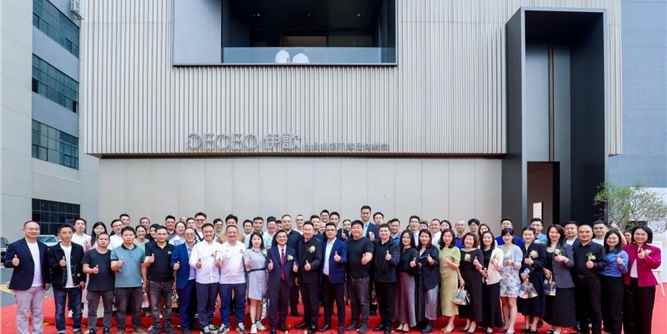 伊歌全屋极简门家居体验馆盛大启幕丨以“三好门”开启极简门新纪元