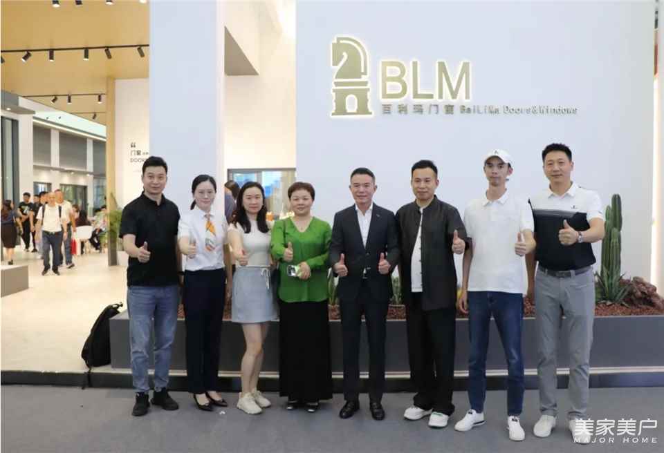载誉加冕！百利玛门窗实力斩获四项重磅大奖，高光闪耀广州建博会！